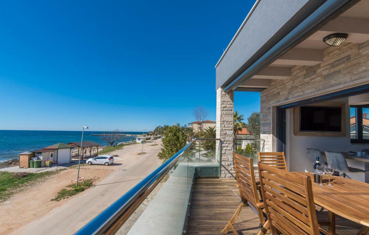 Villa Punta Mulino Lovrečica Eksteriør bilde
